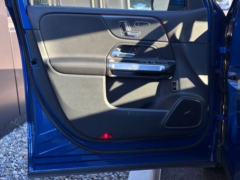 Used 2024 Mercedes-Benz GLB 250 4MATIC image 46