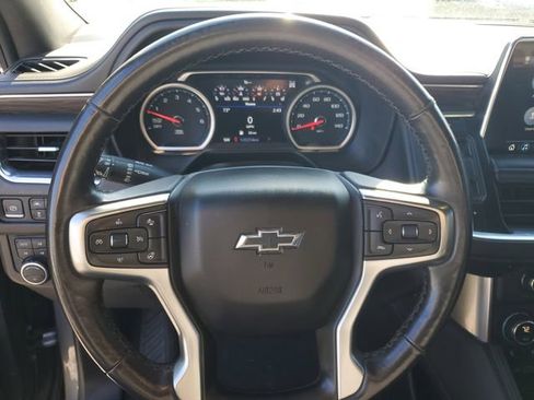 Used 2021 Chevrolet Tahoe Z71 w/ Z71 Off-Road Package AWD/4WD image 10