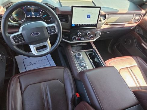 Used 2024 Ford Expedition Limited AWD/4WD image 11