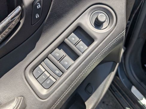 Used 2015 Buick LaCrosse Leather FWD image 15