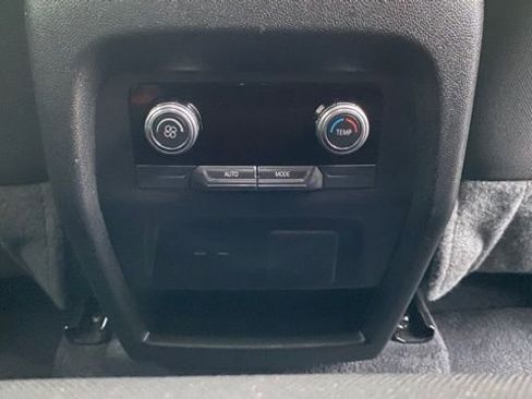 Used 2025 GMC Acadia Elevation image 27