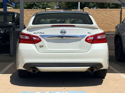 Used 2016 Nissan Altima 2.5 SL w/ 2.5 Technology Package FWD image 6
