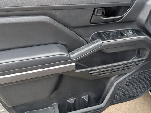 Used 2026 Toyota Tacoma SR5 RWD image 15