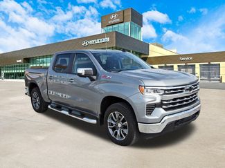 Used 2024 Chevrolet Silverado 1500 LT w/ Z71 Off-Road Package video 3