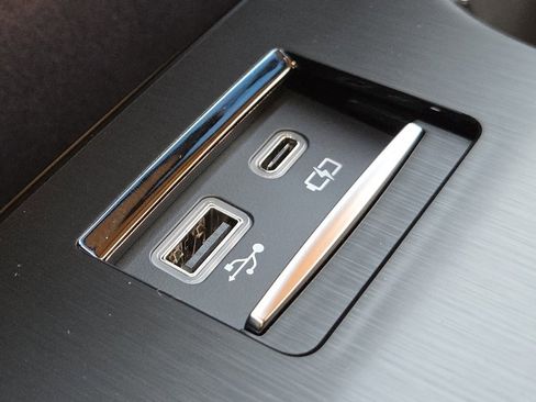 Certified 2025 Lexus ES 300h w/ Premium Package image 14