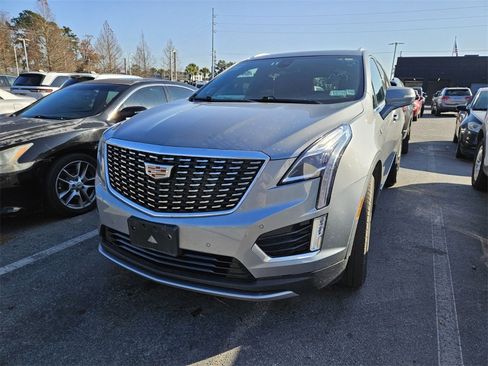 Used 2024 Cadillac XT5 Premium Luxury image 2
