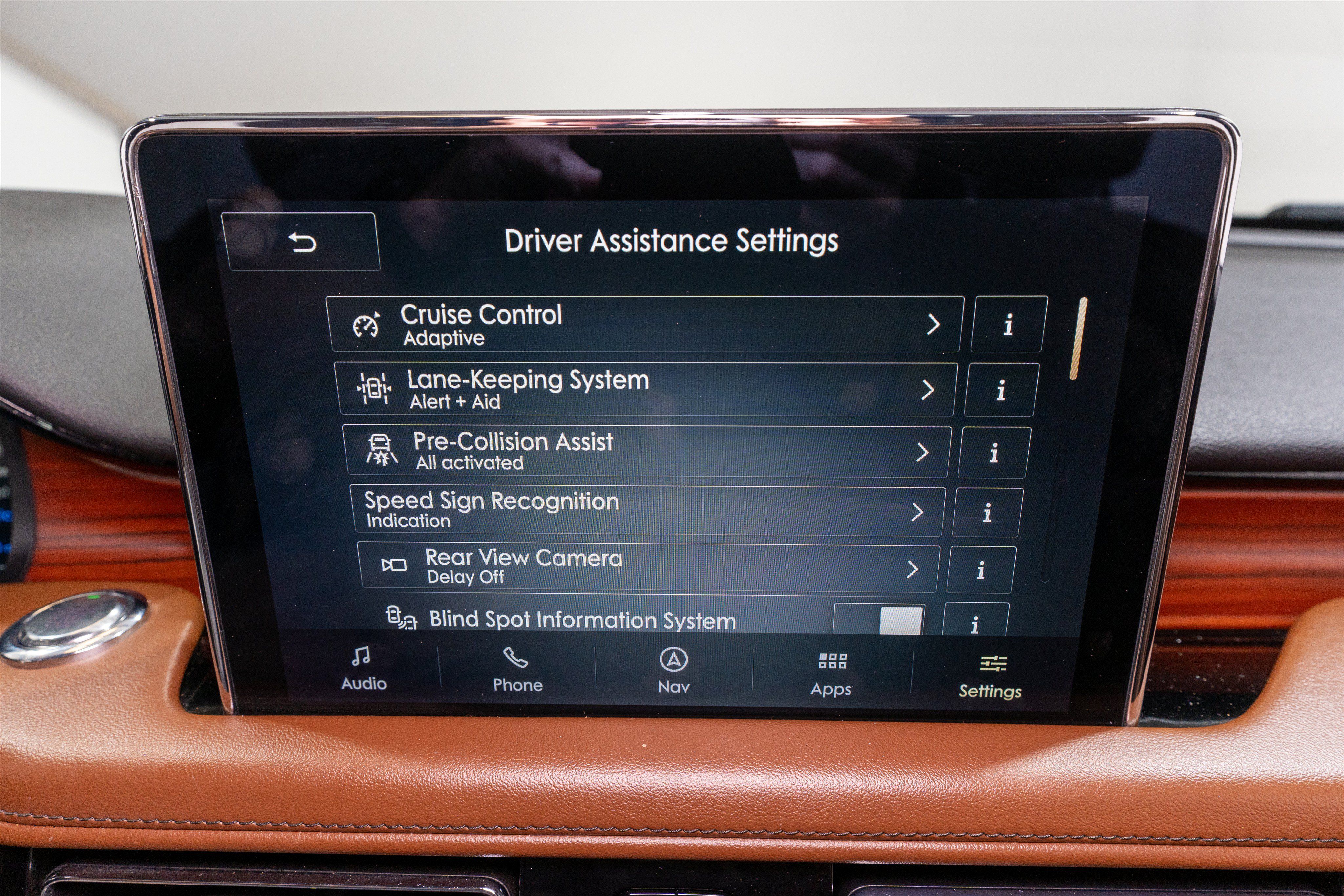 Used 2022 Lincoln Aviator Grand Touring w/ Equipment Group 301A AWD/4WD image 20