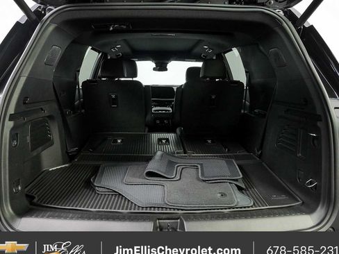 Certified 2025 Chevrolet Traverse LT w/ Enhanced Driving Package FWD image 32