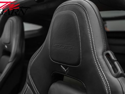 Used 2016 Chevrolet Corvette Z06 w/ 3LZ Preferred Equipment Group image 33