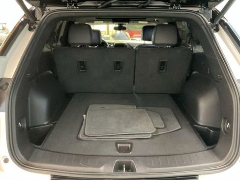 Used 2022 Chevrolet Blazer RS w/ Enhanced Convenience Package image 7