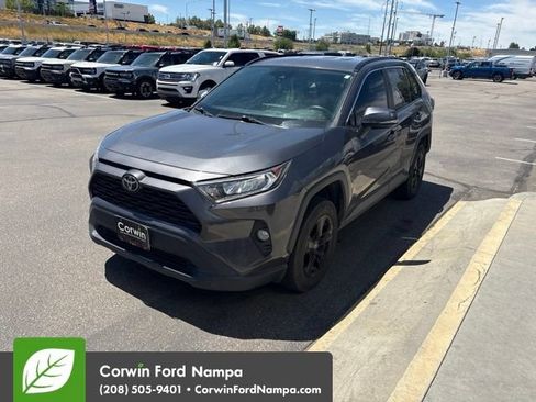 Used 2021 Toyota RAV4 XLE w/ XLE Grade Weather Package AWD/4WD image 4