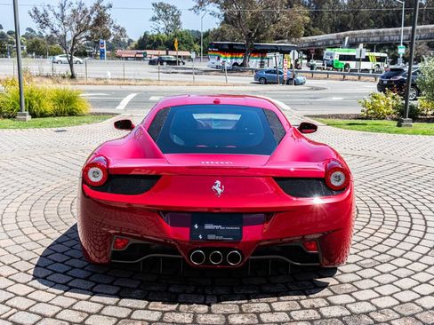 Used 2013 Ferrari 458 Italia Coupe RWD image 7