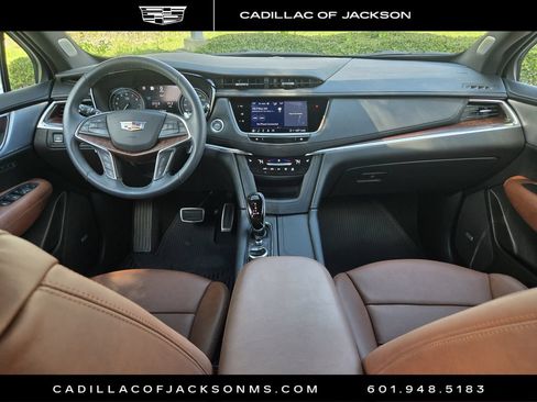 Certified 2025 Cadillac XT5 Sportv w/ Technology Package AWD/4WD image 7
