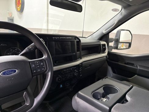 Used 2023 Ford F250 XL w/ FX4 Off-Road Package image 19