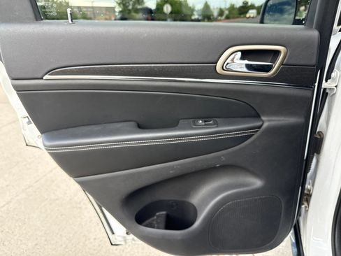 Used 2015 Jeep Grand Cherokee Limited AWD/4WD image 21