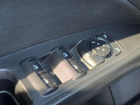 Used 2020 Ford Fusion SE AWD/4WD image 25