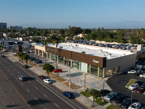 Used 2023 Toyota bZ4X Limited image 15