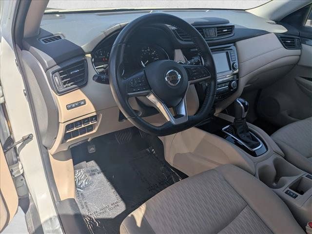 Used 2020 Nissan Rogue SV FWD image 10