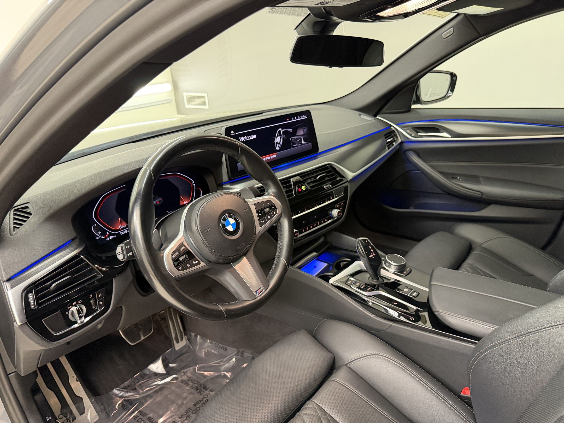 Certified 2023 BMW 540i w/ M Sport Package RWD image 4