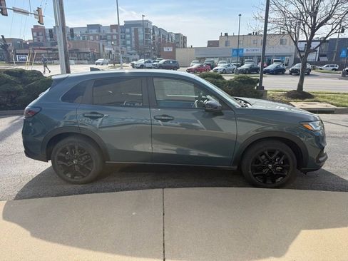 Used 2024 Honda HR-V Sport image 5