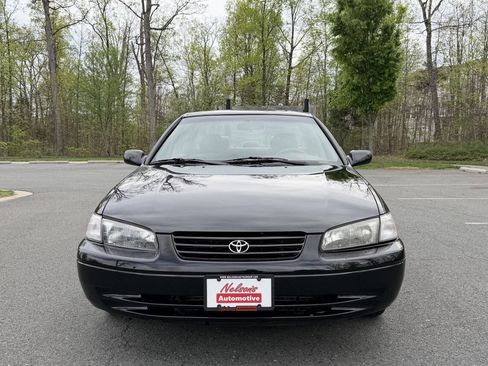 Used 1997 Toyota Camry CE image 8