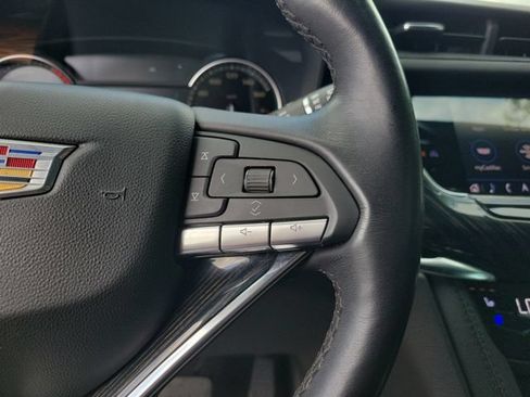 Used 2023 Cadillac XT6 Premium Luxury FWD image 22