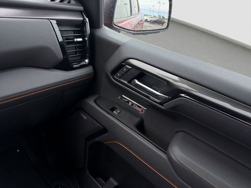 New 2026 GMC Sierra 1500 AT4 w/ AT4 Premium Package AWD/4WD image 17