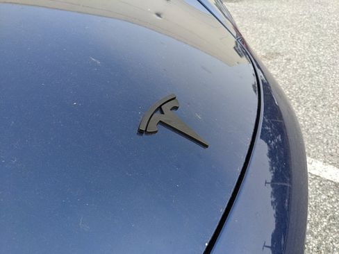 Used 2022 Tesla Model 3 image 8