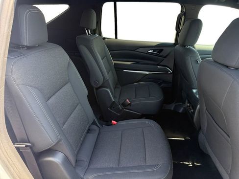 Certified 2024 Chevrolet Traverse LT image 18