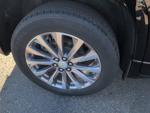 Used 2022 Chevrolet Traverse Premier w/ LPO, Floor Liner Package FWD image 11