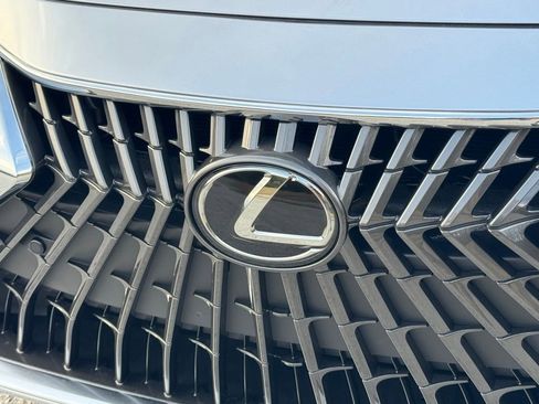 New 2025 Lexus ES 350 w/ Premium Package image 7