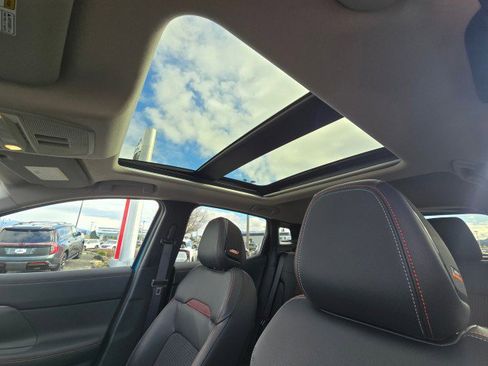 Used 2025 Nissan Kicks SR w/ SR Premium Package image 26