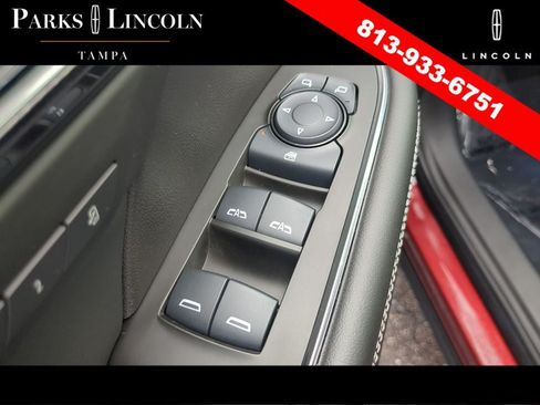 Used 2022 Buick Envision Essence w/ Technology Package II AWD/4WD image 17