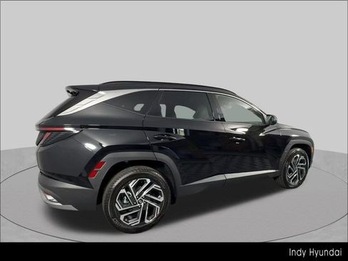 Certified 2026 Hyundai Tucson Limited AWD/4WD image 11
