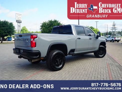Used 2024 Chevrolet Silverado 2500 ZR2 w/ Technology Package AWD/4WD image 7