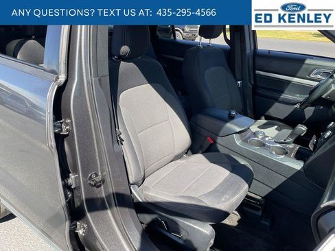 Used 2018 Ford Explorer XLT w/ Equipment Group 201A AWD/4WD image 27