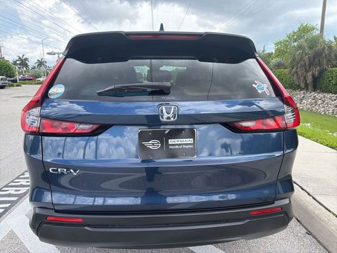 Used 2025 Honda CR-V EX image 4