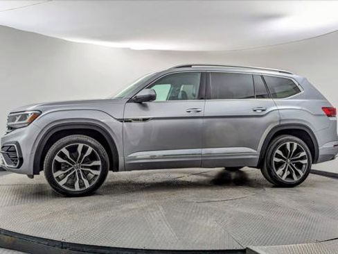 Used 2022 Volkswagen Atlas SEL Premium image 3