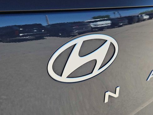 Certified 2025 Hyundai Kona SEL image 11