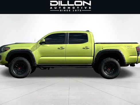 Used 2022 Toyota Tacoma TRD Pro AWD/4WD image 7