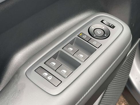 New 2026 Hyundai Santa Fe Limited FWD image 17