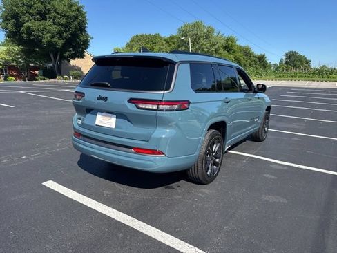 New 2026 Jeep Grand Cherokee L Limited AWD/4WD image 7