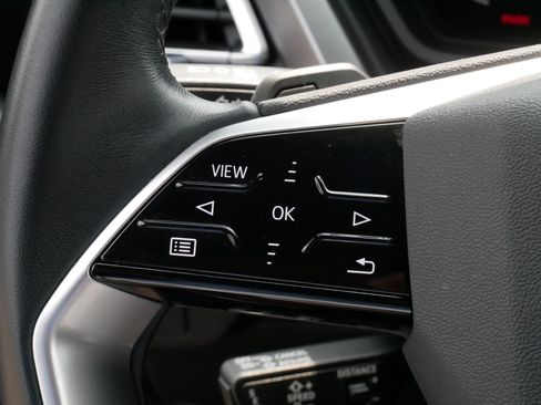 Used 2023 Audi Q4 e-tron Prestige AWD/4WD image 26