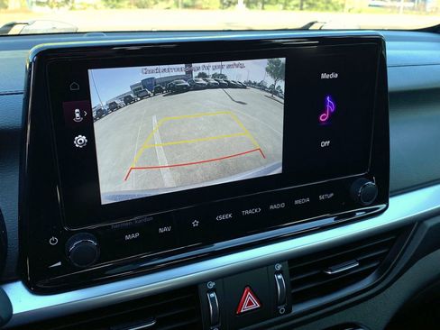 Used 2023 Kia Forte GT-Line w/ GT-Line Premium Package image 16