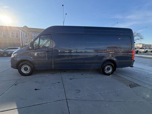 Used 2019 Mercedes-Benz Sprinter 170 image 8