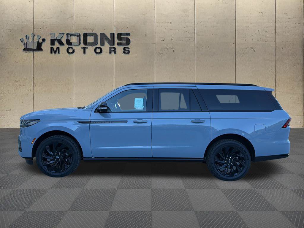 New 2026 Lincoln Navigator L Reserve AWD/4WD image 4