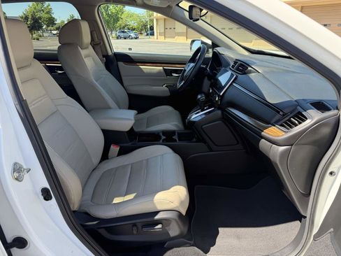 Used 2017 Honda CR-V Touring image 21
