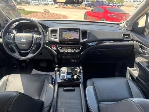 Used 2018 Honda Pilot Touring image 13