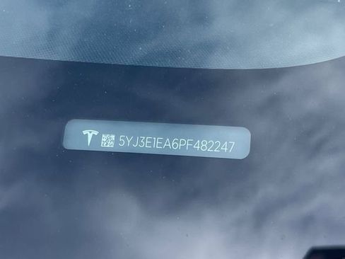 Used 2023 Tesla Model 3 Standard Range RWD image 3
