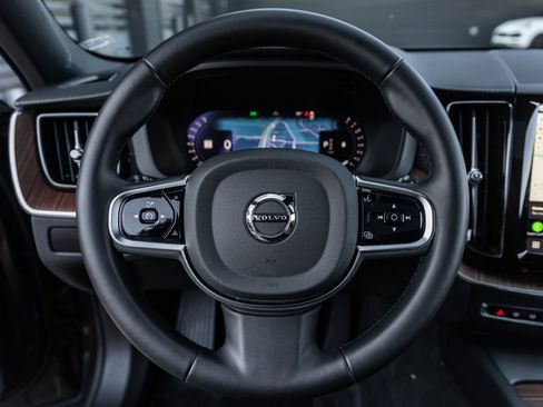 Used 2024 Volvo XC60 B5 Ultimate w/ Protection Package Premier AWD/4WD image 26